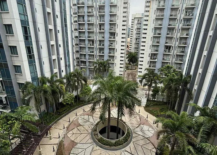 Rqui Near Airport And Newport World